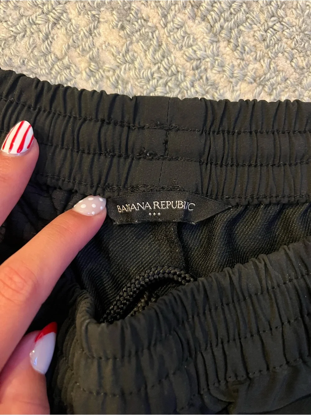 Banana Republic Men's Athletic Black Elastic-Waist Shorts